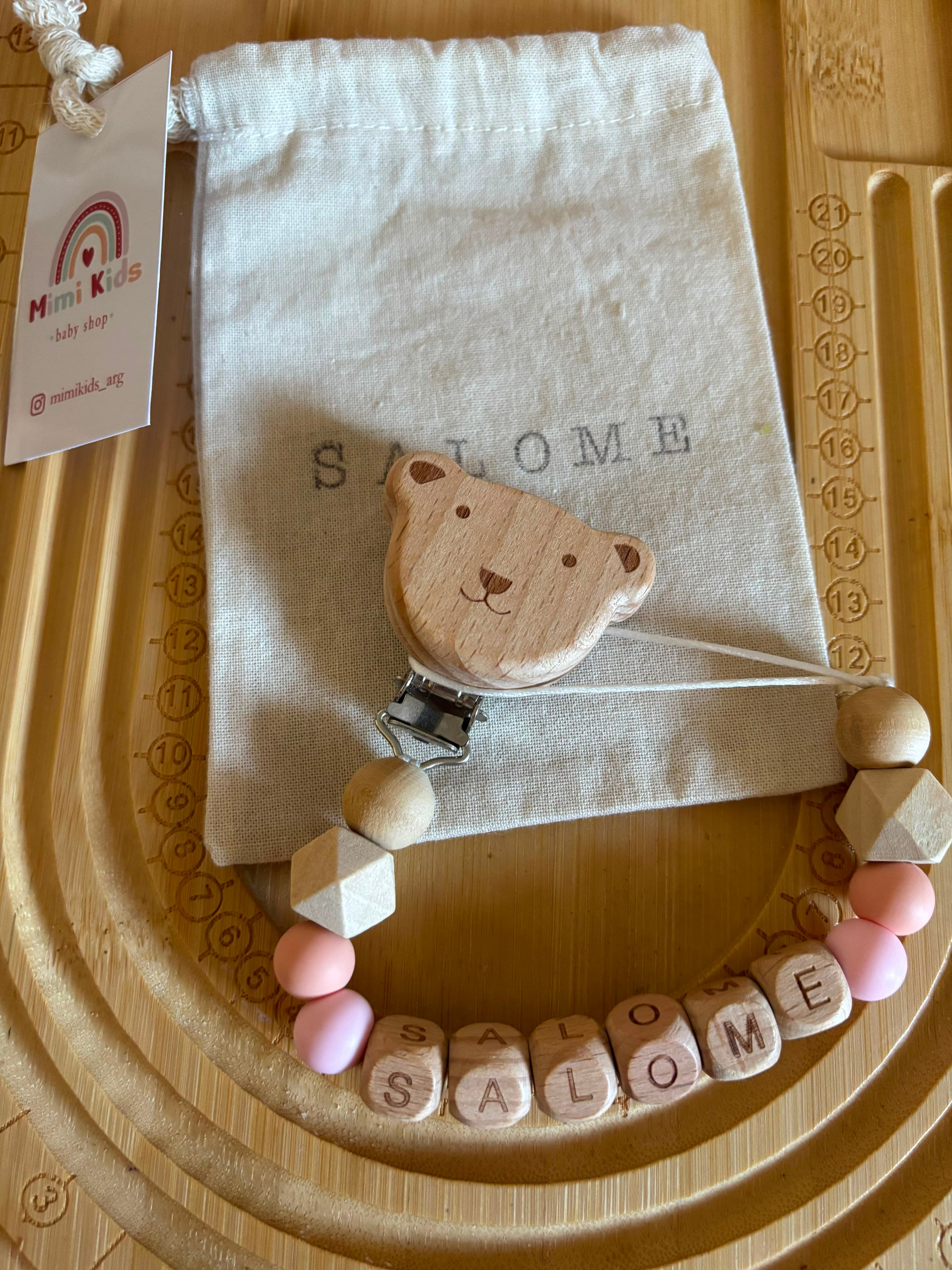 Portachupete · Letras Madera — portachupete personalizado Mimikids