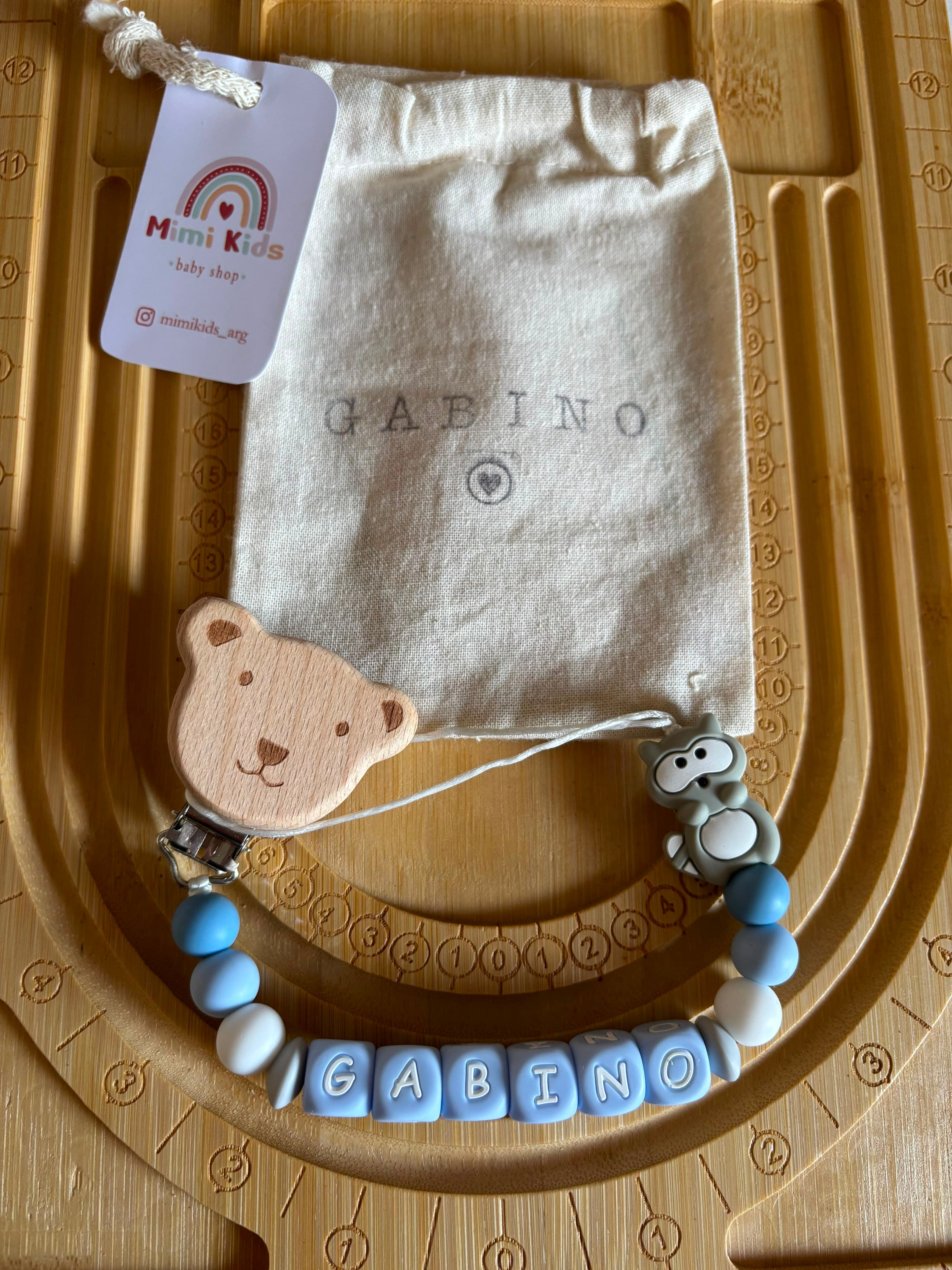 Portachupete · Letras Celeste — portachupete personalizado Mimikids